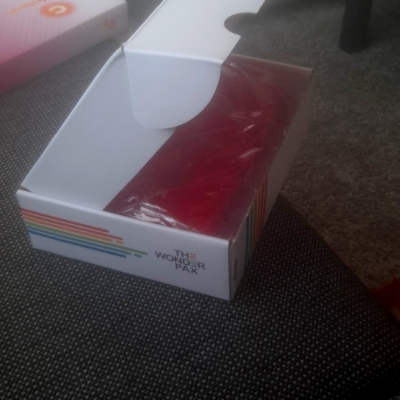 The womder pack brand heating pads - Picture 2 of 3